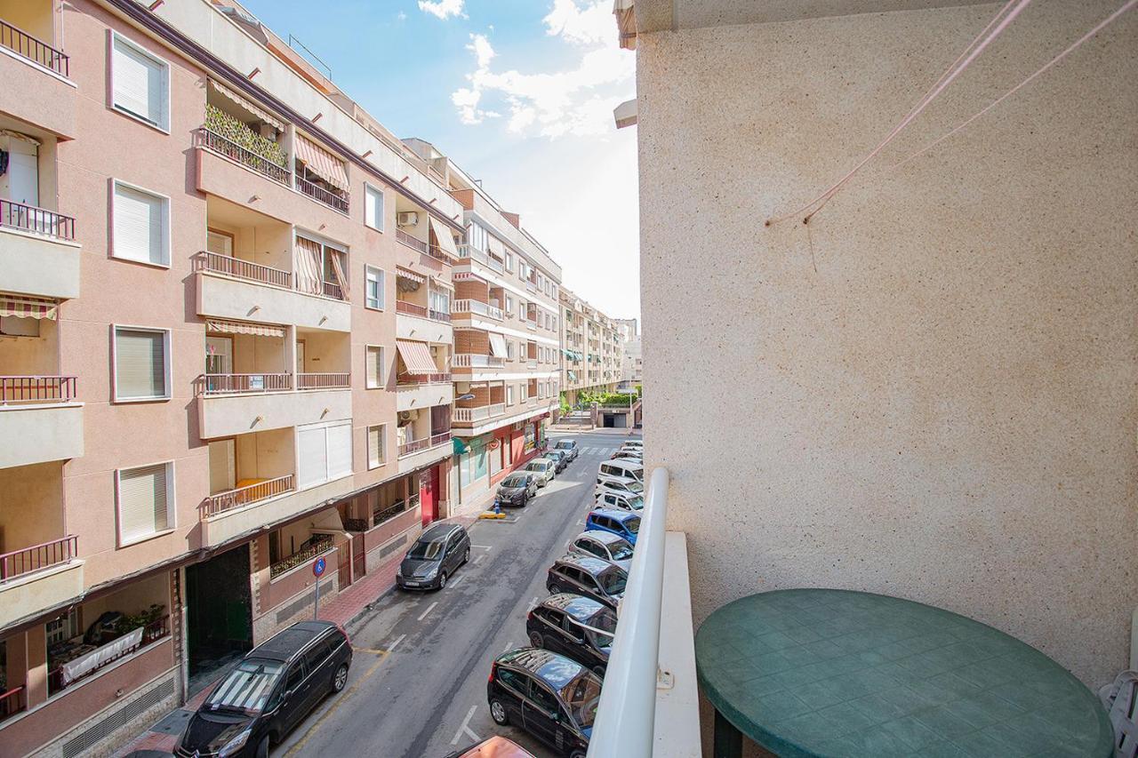 096 Pleasant Place Luis - Alicante Holiday 托雷维耶哈 外观 照片
