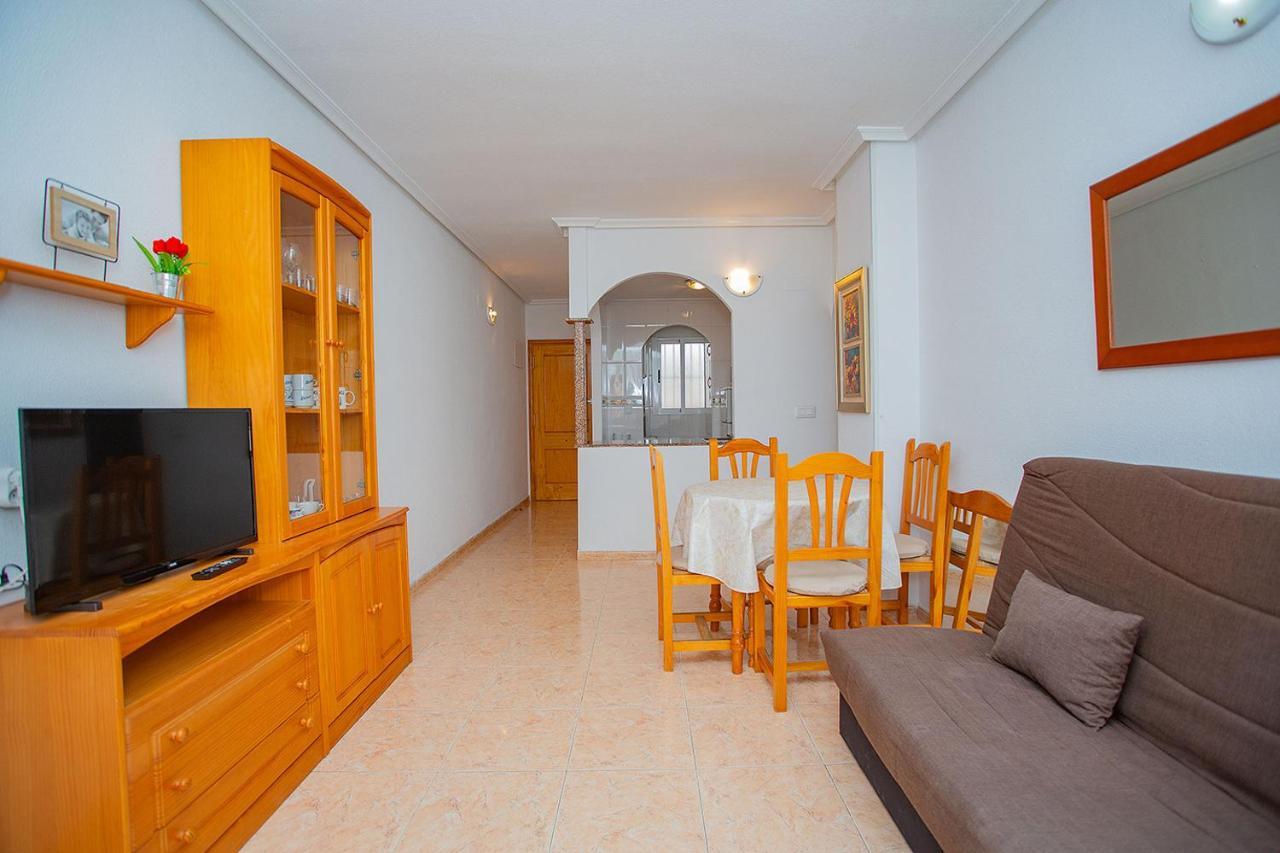 096 Pleasant Place Luis - Alicante Holiday 托雷维耶哈 外观 照片