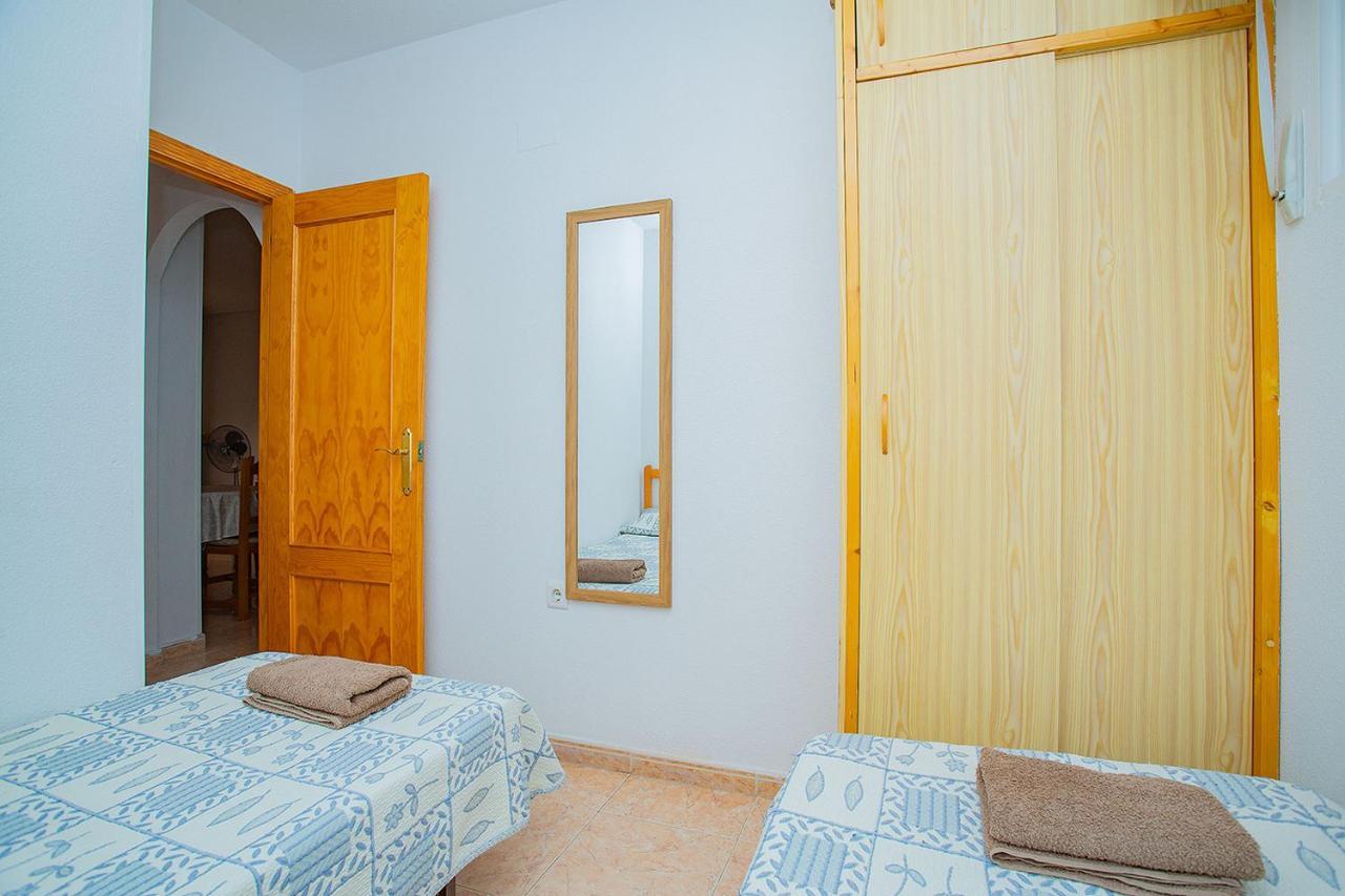 096 Pleasant Place Luis - Alicante Holiday 托雷维耶哈 外观 照片