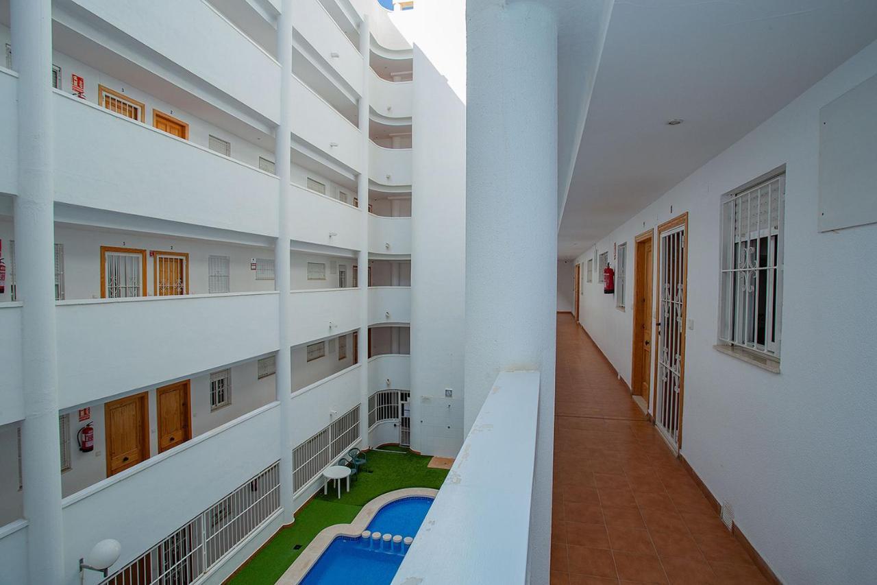 096 Pleasant Place Luis - Alicante Holiday 托雷维耶哈 外观 照片
