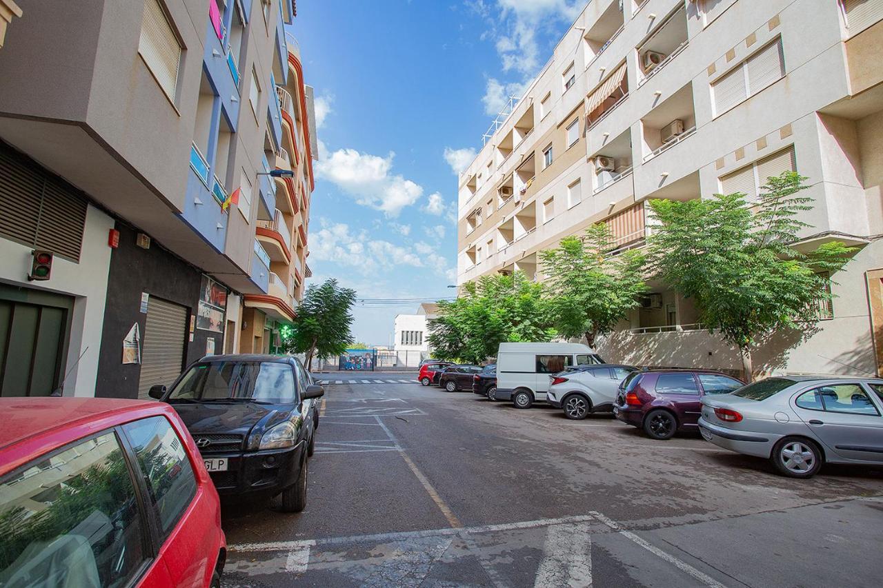 096 Pleasant Place Luis - Alicante Holiday 托雷维耶哈 外观 照片